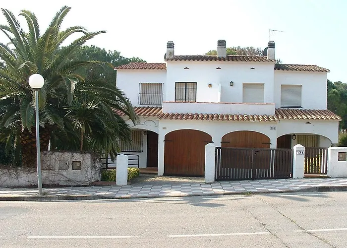 Villa Montgo Park 06 L' Escala
